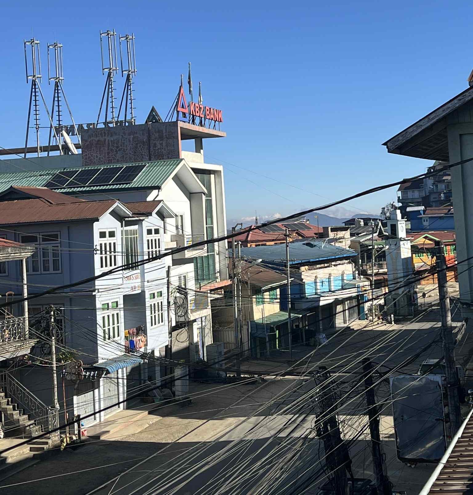 The Zahu road in front of the Kanbawza bank in Hakha town (Photo: Facebook/Lungmili Post)