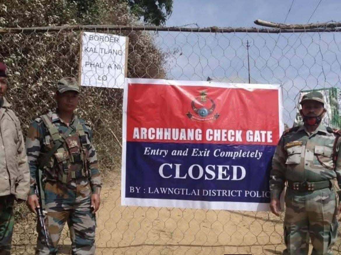 A border check gate closed in Lawngtlai District (Photo: TRTL)