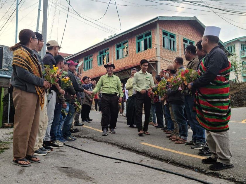 Non-CDM civil servants of SSPC in Falam town (Photo: Facebook/Matupi Times)