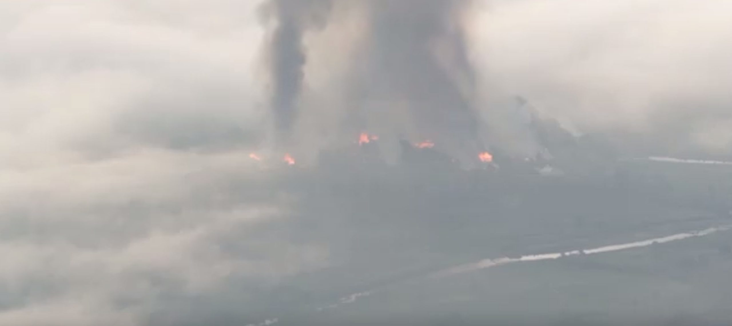 Civilian houses in Ywar Thar village being set ablaze by SSPC troops today (Photo: Facebook/Yaw Nyi Naung)