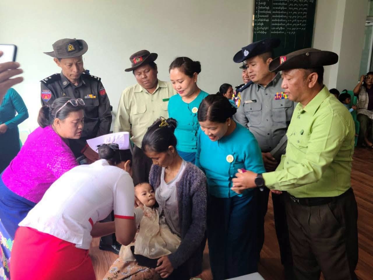 The image shows SSPC medical staff and officials participating in a vaccination campaign in Falam town, Chin State (Photo: Facebook/The Surbung Times)