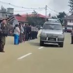 SSPC officials welcoming in Tedim town Non-CDM civil servants returning towards Tonzang township (Photo: Facebook/The Surbung Times)