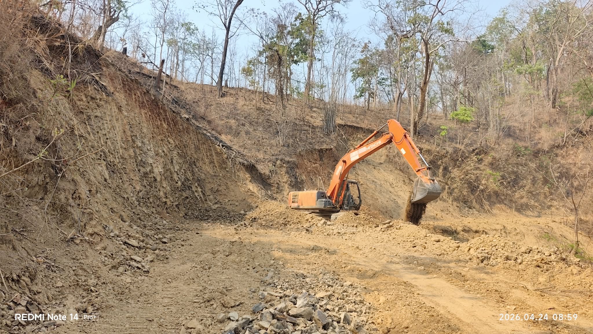 Ongoing road repair work in Zotung area (Photo: Facebook/Zotung Federal Council)
